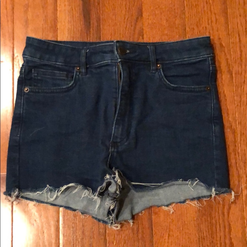 Cut off shorts